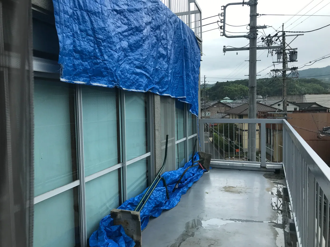 施工前と思われるバルコニーの状態