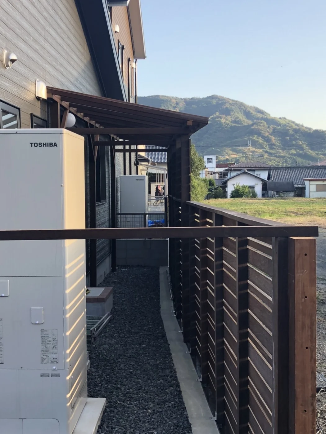 設備の近くに残された通路
